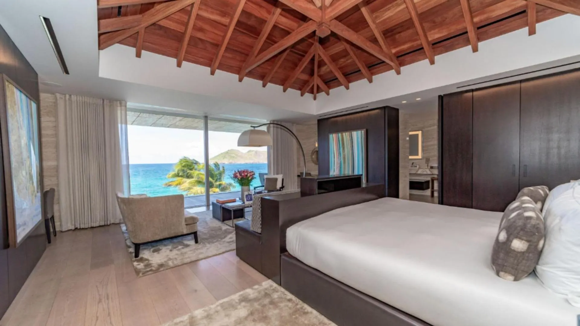 Deluxe Ocean Feels Villa In Flamands Beach