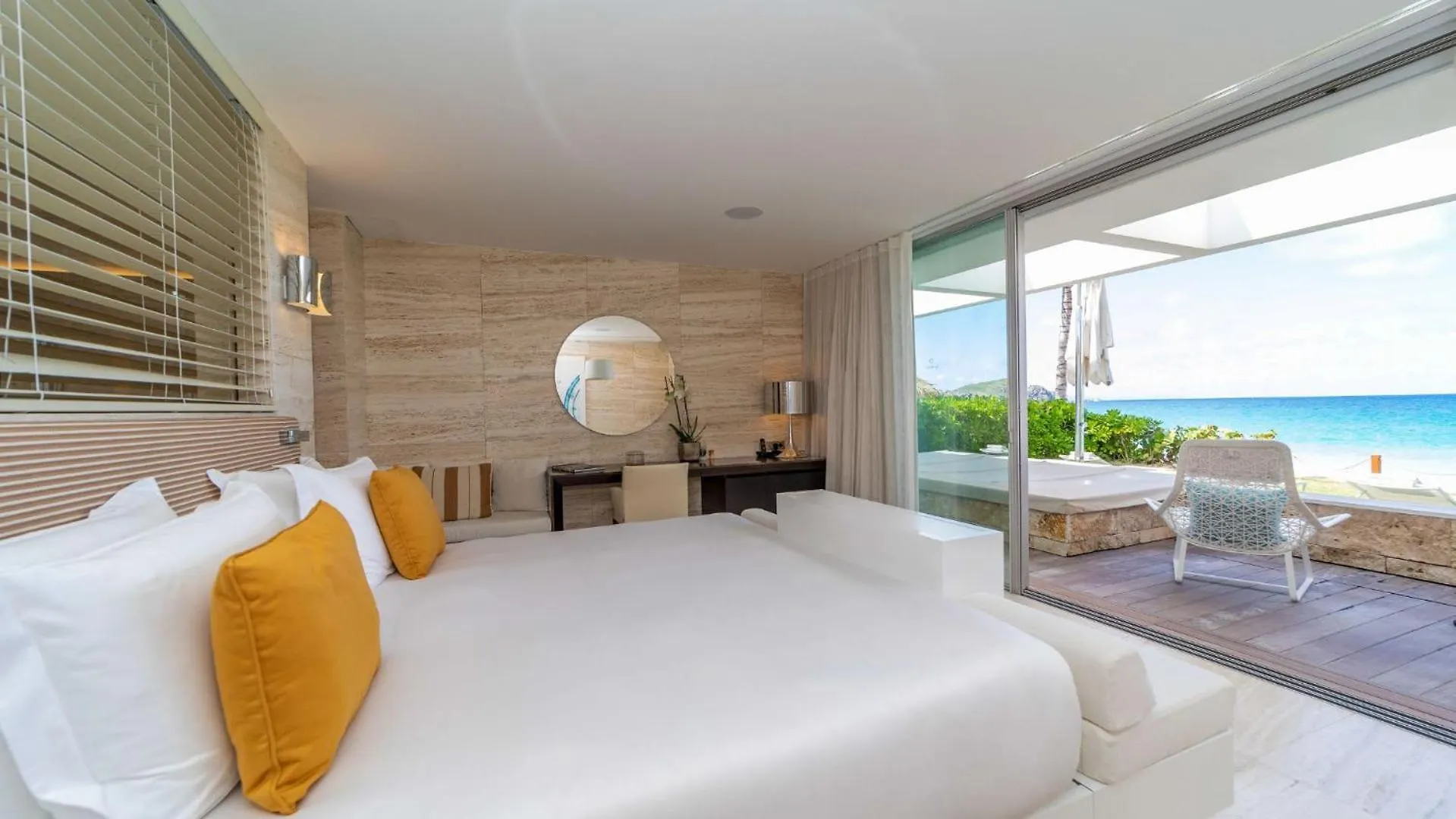 Deluxe Ocean Feels Villa In Flamands Beach